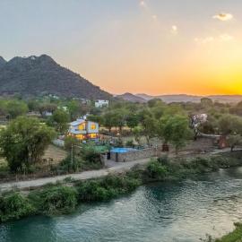 Cottage Rivera -3BHK Riverside Villa with Pvt Pool, Garden & Scenic View
