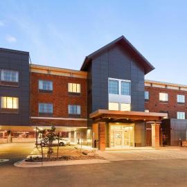 Country Inn & Suites by Radisson, Flagstaff Downtown, AZ，位于弗拉格斯塔夫的酒店