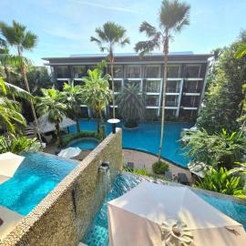 HULA HULA RESORT l truly tropical and fun wellness，位于奥南海滩的酒店