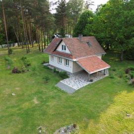 PIZUNY Dom pod dębem z balią na wyłączność，位于Łukawica的酒店