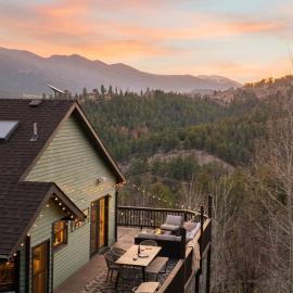 Sunset Mountain Views near Town on 3 Private Acres，位于Bailey的酒店