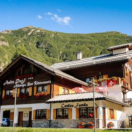 Aalts Dorf，位于Riale的酒店