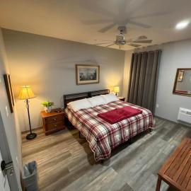 Germantown Inn & Lounge，位于赫曼的酒店
