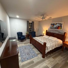 Germantown Inn & Lounge，位于赫曼的酒店