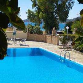 Zakros Beach hotel,位于托隆的酒店