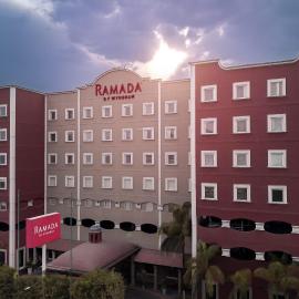 Ramada by Wyndham CDMX Perinorte，位于墨西哥城的酒店
