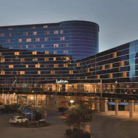 Radisson Hotel Vancouver Airport，位于里士满的酒店
