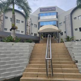 Hotel Izzy Stay,位于马普托的酒店