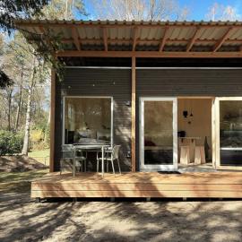 Tiny House 1 mit Garten in der Lüneburger Heide，位于索尔陶的酒店
