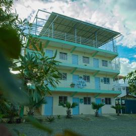 Hotel Anedi，位于拉维加的酒店