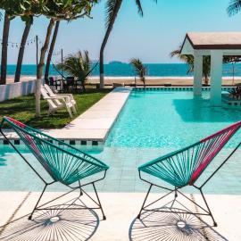 Villas Malaki, tu casa frente al mar en Zihuatanejo，位于Barra de Potosi的酒店