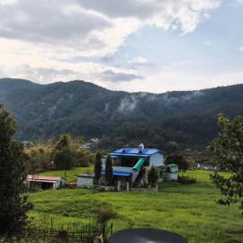 Kartiya village homestay，位于Kānda的酒店