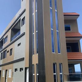 Hotel Pirâmide，位于Igreja的酒店
