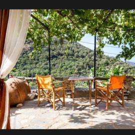 Mountain Stone Rooms，位于Maries的酒店