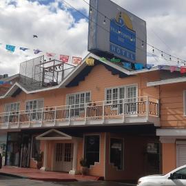Hotel Villa Fontana Inn，位于恩塞纳达港的酒店