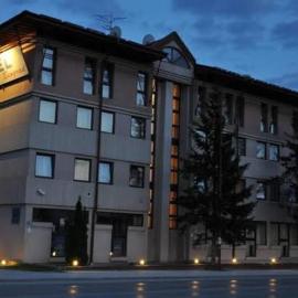 hotel yu,位于Sarajevo的酒店