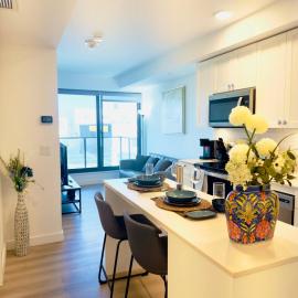 Downtown Condo, Stylish Comfy