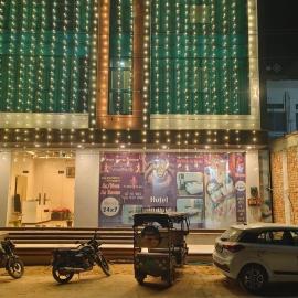 Fairview Anayaa
