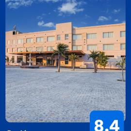 Sunday Resort & Spa Manesar by CheckIn, Gurugram，位于古尔冈的酒店