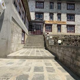 Hotel Sheryang，位于Namche的酒店