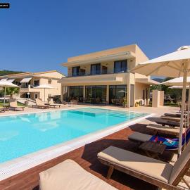 Urania Hotel