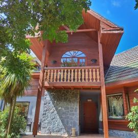 Hotel Casa Marron，位于比亚里卡的酒店