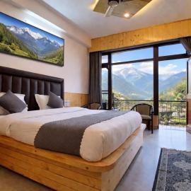 Hotel Cloud Hills,位于达兰萨拉的酒店