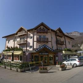 Hotel Ideal，位于Sarche di Calavino的酒店