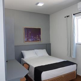 B Hotel 888 hotéis - Próximo a Rodoviária e Praça Sete,位于贝洛奥里藏特的酒店