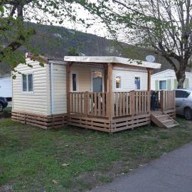 camping sous le moulin，位于Condes的酒店