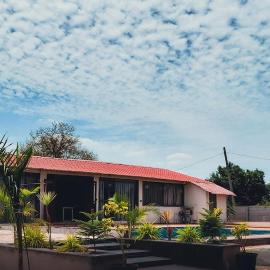 Private Nature Escape Premium Farm Stay，位于Umeta的酒店