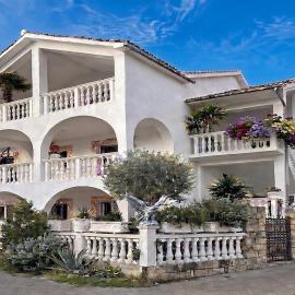 Apartmani Tamara，位于蒂瓦特的酒店