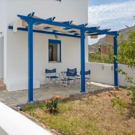 Studios Ninemia Serifos 3