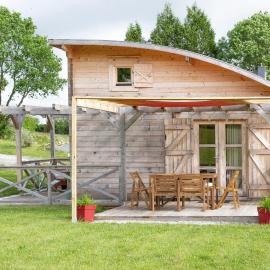 Chalet 5 personnes, proche canal，位于Landeleau的酒店
