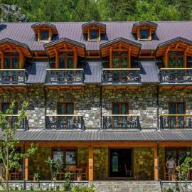 Golden Villa，位于泰斯的酒店