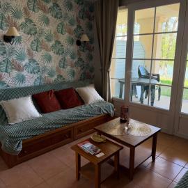 Lake view Appartment，位于蒙夫朗屈安的酒店
