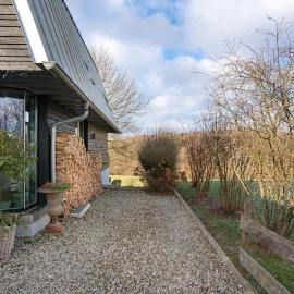 Modernes Apartment Ammersee，位于Windach的酒店