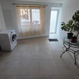 Maison de village 6 personnes，位于Paulhan的酒店