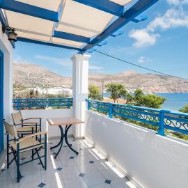 Livadia Beach Tilos Apartment，位于Tílos的酒店
