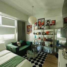 Stylish Condo Near Mall with Pool & Netflix，位于Biñan的酒店