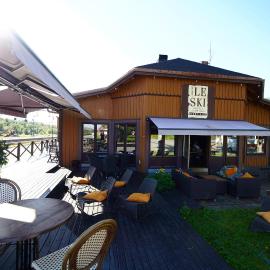 Le Ski Lodge & Steakhouse，位于Storlien的酒店