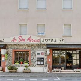Au Bon Accueil，位于Alban的酒店