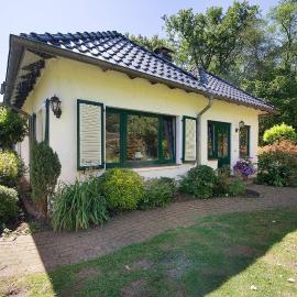 Im grünen Winkel，位于布吕根的酒店