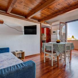 Appartamento a Cavo sul mare