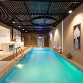 We Briza Hotel Chiangmai，位于清迈的酒店