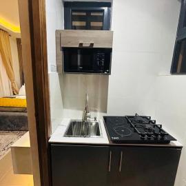 Luxury Studio Apartment，位于Ilado的酒店