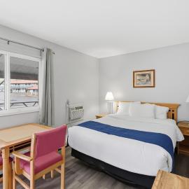 Canada's Best Value Desert Inn & Suites，位于卡什克里克的酒店