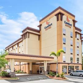Comfort Suites Orlando Airport，位于奥兰多的酒店