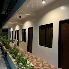 Escubin Travellers Inn，位于San Miguel的酒店