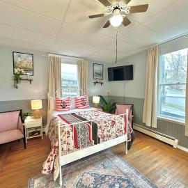 Spring Deal 1BR near the LaHave River and Trails，位于布里奇沃特的酒店